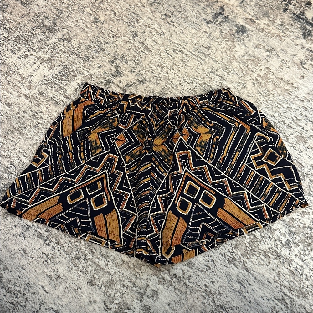 Tyche USA Navy and Yellow Tribal Patterned Flowy Shorts with pockets (Junior L)